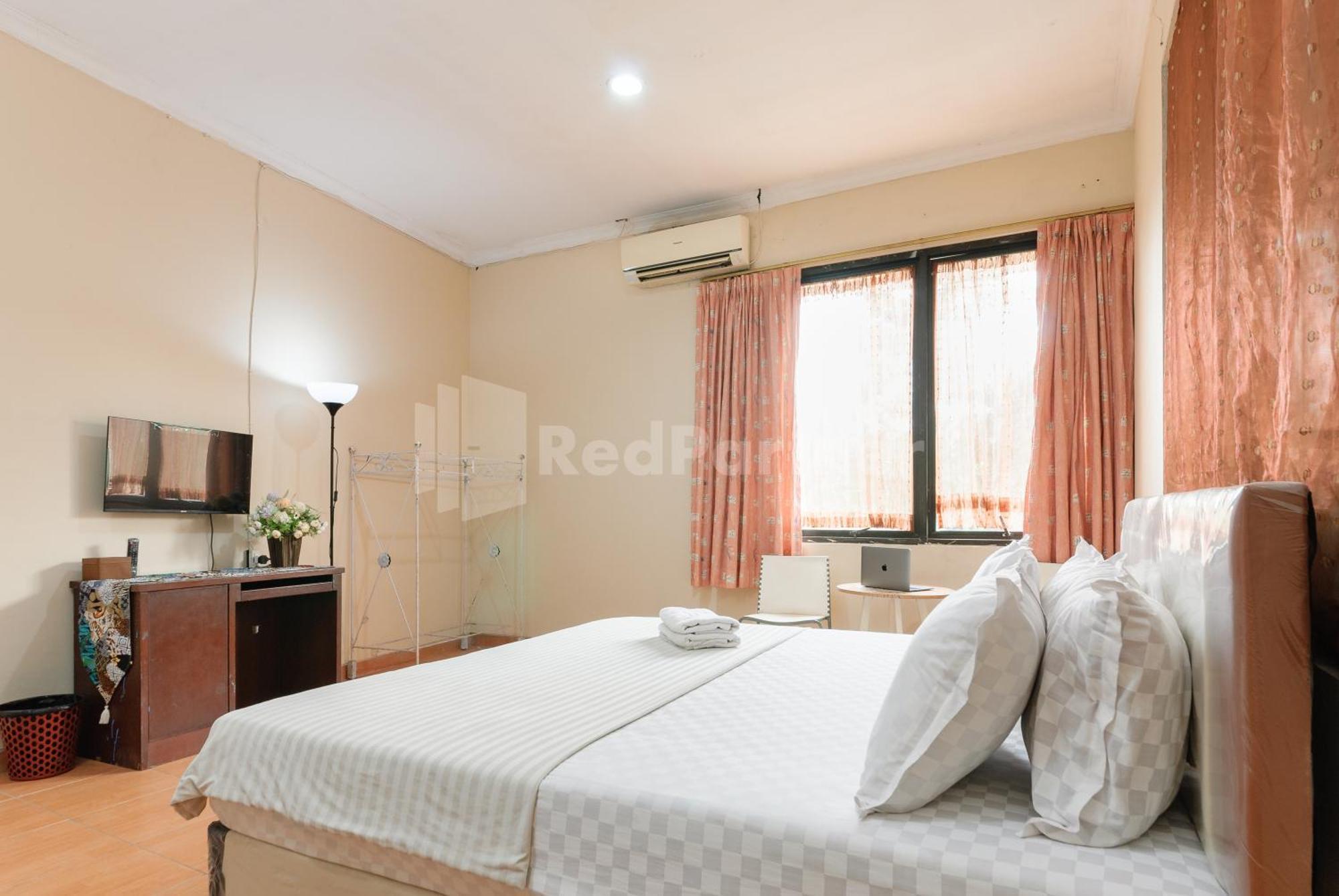Sr Residence Near Mall Ciputra Cibubur Mitra Reddoorz Бекаси Экстерьер фото